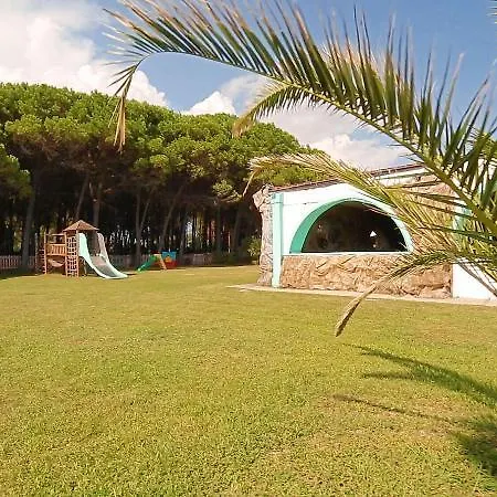 מלון Villaggio Triton - Aurum 3*